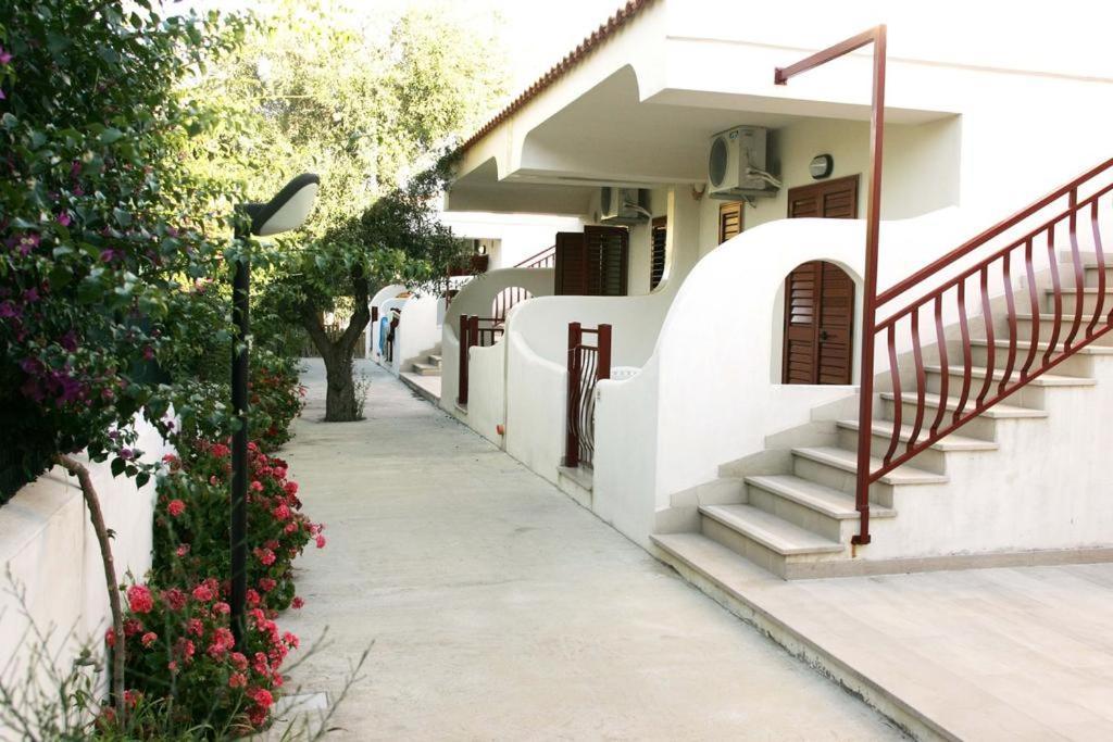 Residence Adriatico Mattinata Exterior photo